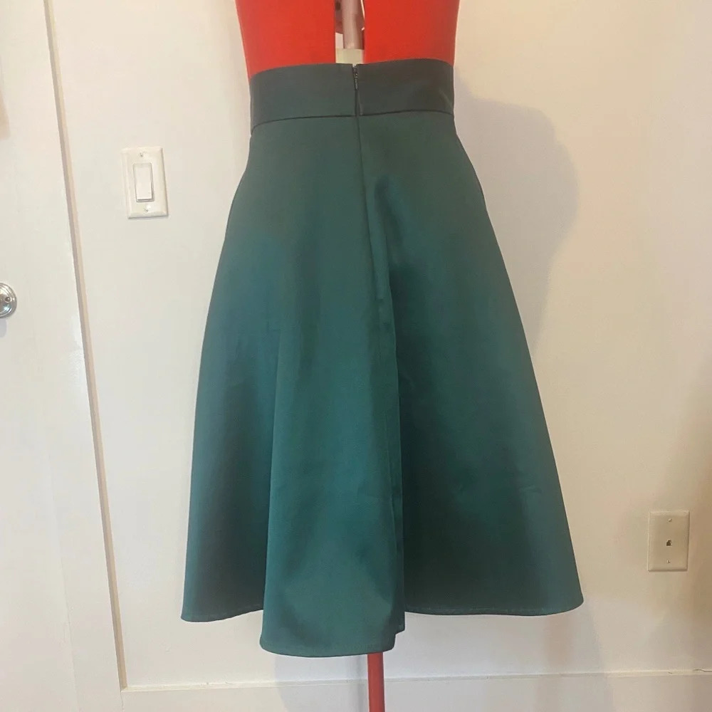 coast emerald green skirt line A for woman size 10, preowned